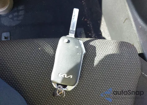 2023 Kia Forte Lxs z USA, uszkodzony, nr VIN 3KPF24AD3PE693127